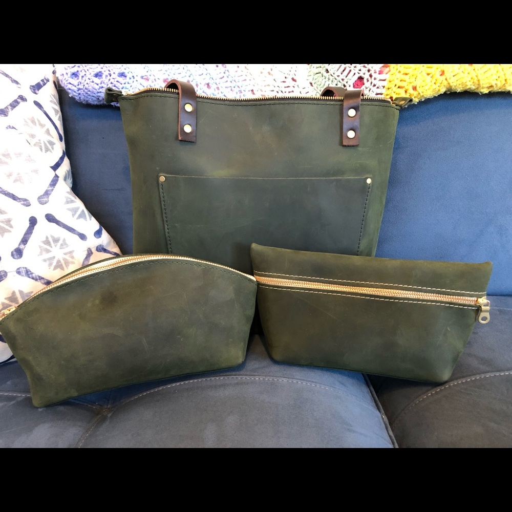 Portland Leather Goods NWOT 🦄 Unicorn Brush Green Tote + Acessories